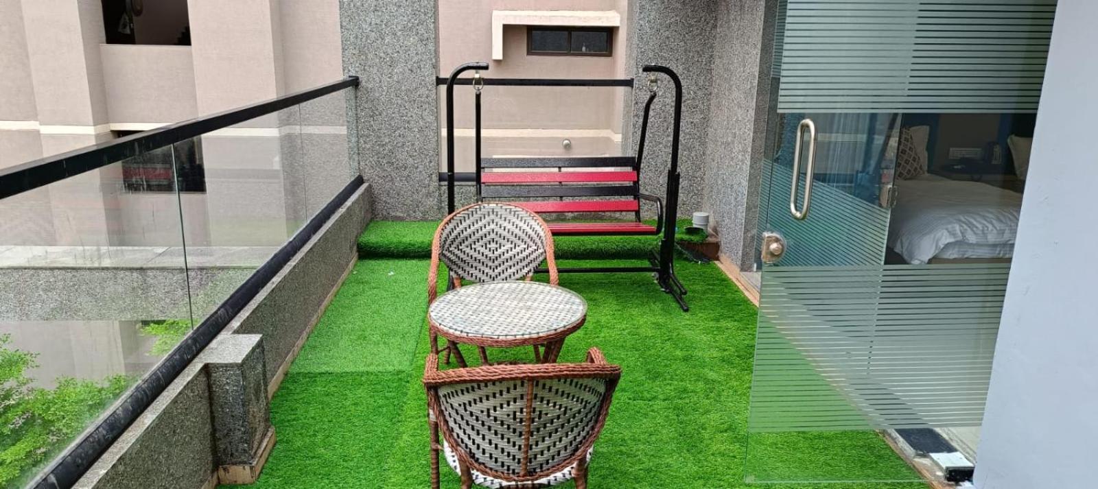 Hotel Royal Square Gandhinagar Exterior photo